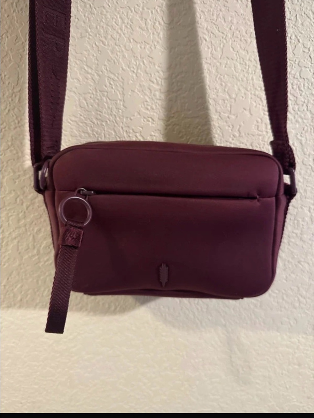 Thacker Women's Crossbody Bag in Deep Burgundy